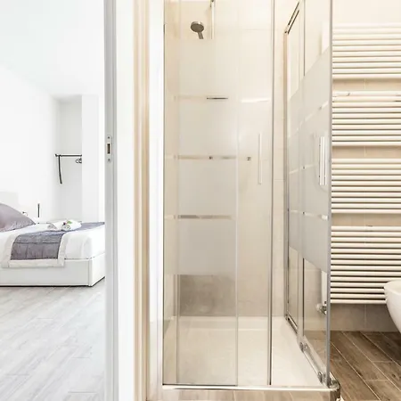 Central City Rooms Executive Suite Bologna Buitenkant foto