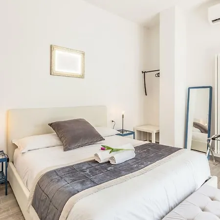 Central City Rooms Executive Suite Bologna Buitenkant foto